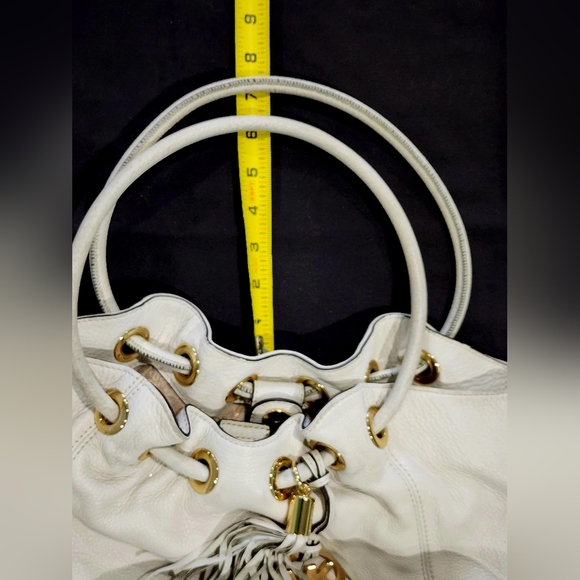 MICHAEL KORS | White Leather  Ring Tote Bag - Picture 9 of 10